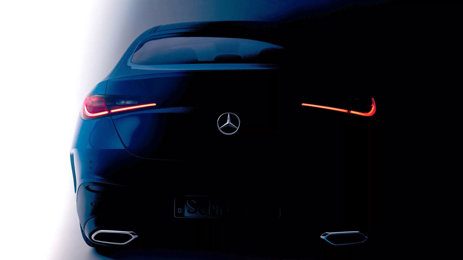 Η teaser εικόνα της ανανεωμένης GLC Coupe.

